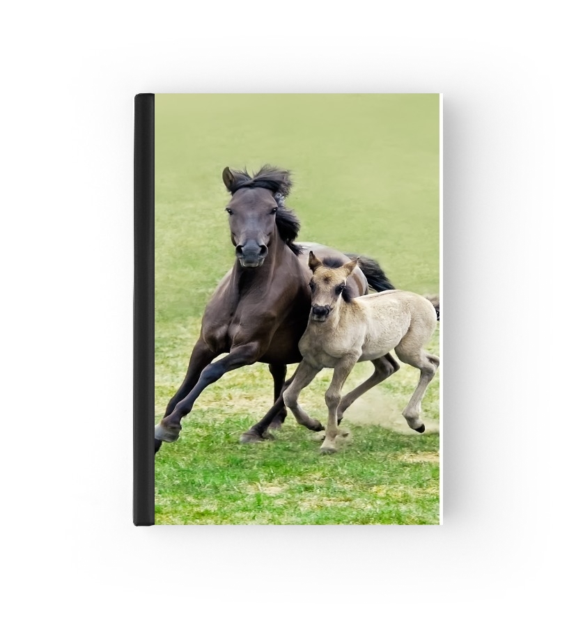  Horses, wild Duelmener ponies, mare and foal para cubierta de pasaporte