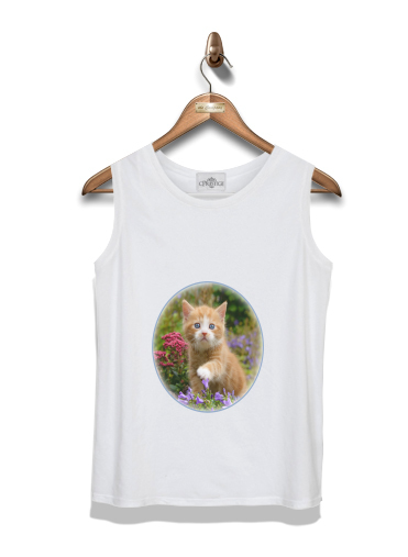  Cute ginger kitten in a flowery garden, lovely and enchanting cat para Tapa del tanque del niño
