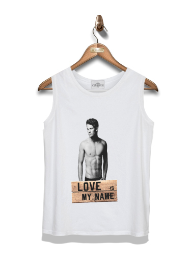  Jeremy Irvine Love is my name para Tapa del tanque del niño