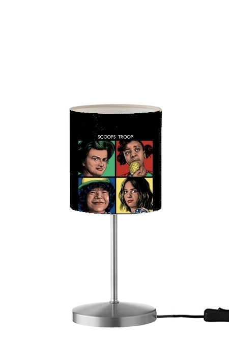  Scoops Troop Stranger Things para Lámpara de mesa / mesita de noche